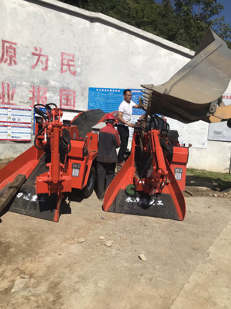 大美貴州 誠(chéng)心服務(wù)——永力通礦用30扒渣機(jī)一路西南